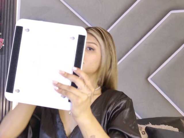 MiaKelsey live cam on BongaCams