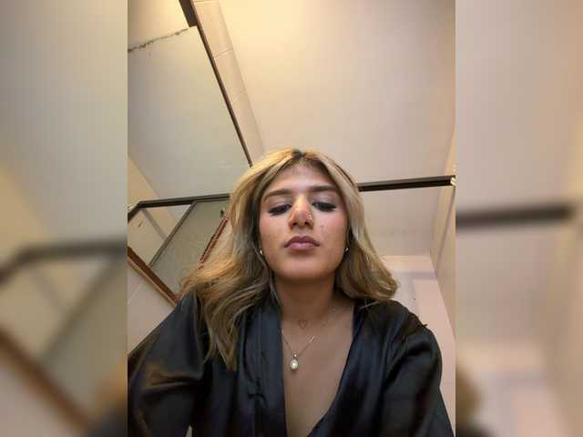 miakelsey live sex show