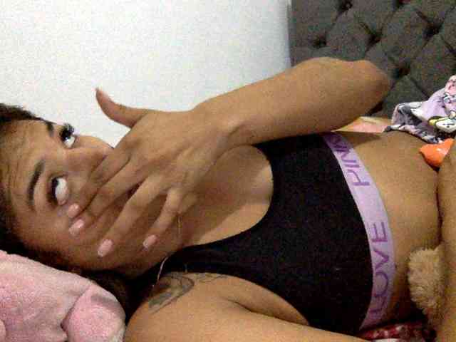 MiaKelsey webcam