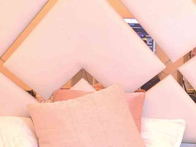 MiaKelsey webcam