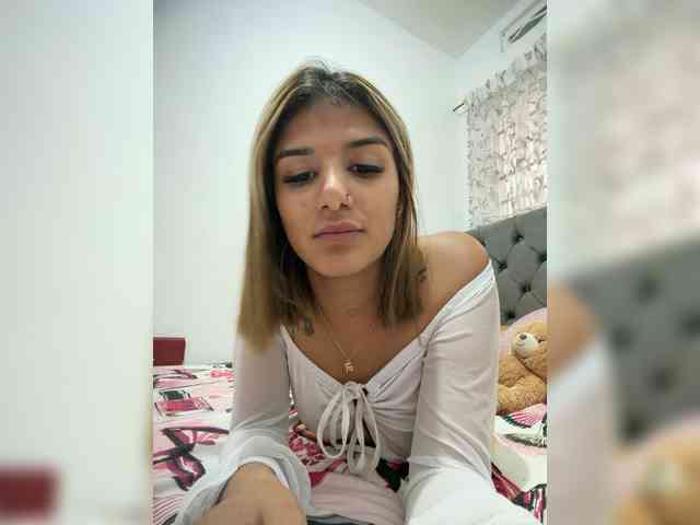 MiaKelsey Live Webcam on BongaCams