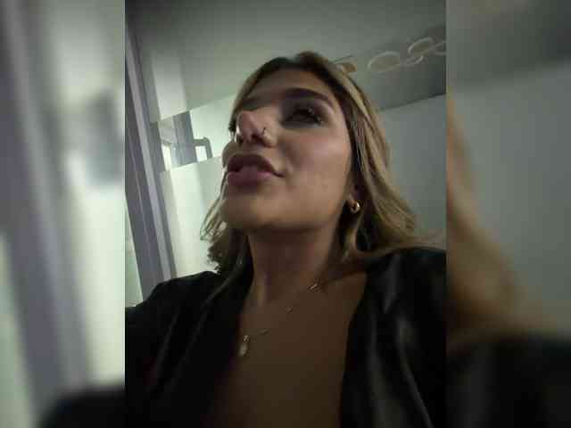 MiaKelsey webcam