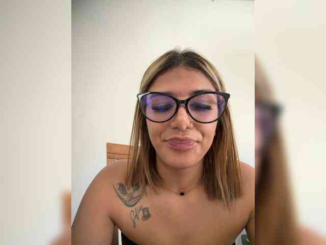 MiaKelsey webcam