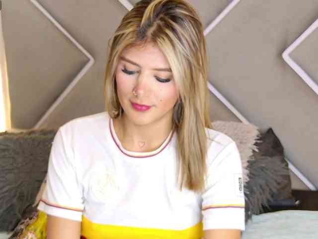 MiaKelsey webcam