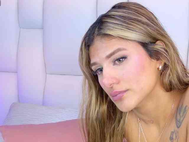 MiaKelsey webcam