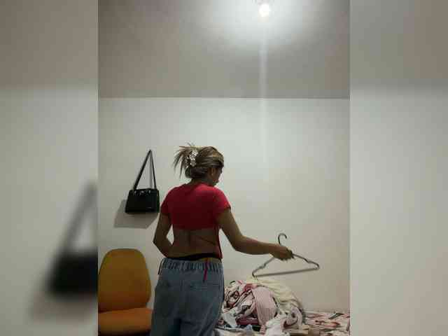 MiaKelsey webcam