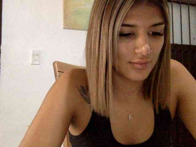 MiaKelsey webcam