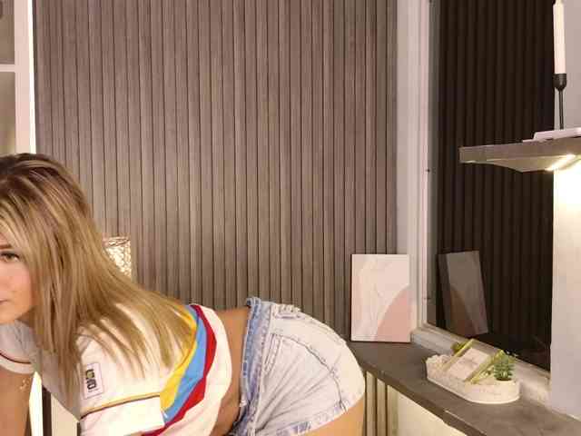 MiaKelsey webcam