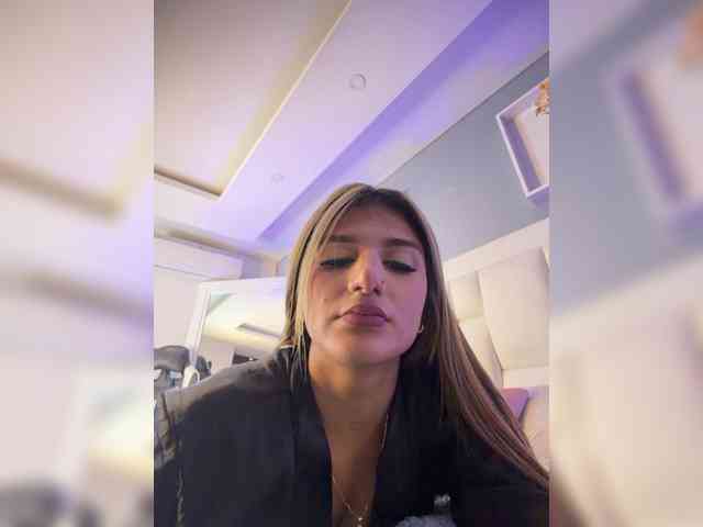 MiaKelsey webcam