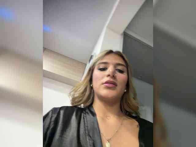 MiaKelsey webcam