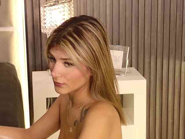 MiaKelsey webcam