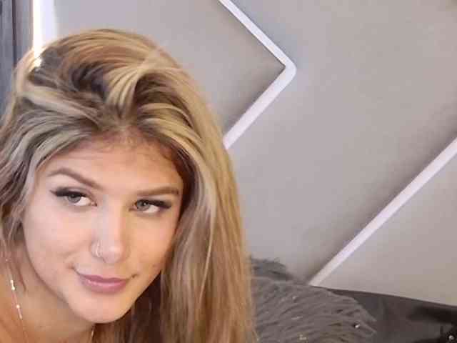 MiaKelsey webcam