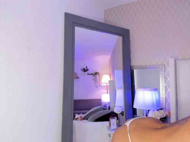 MiaKelsey webcam