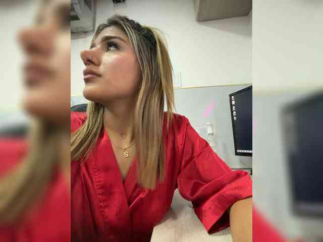 MiaKelsey webcam
