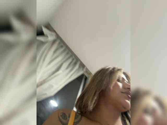 MiaKelsey webcam