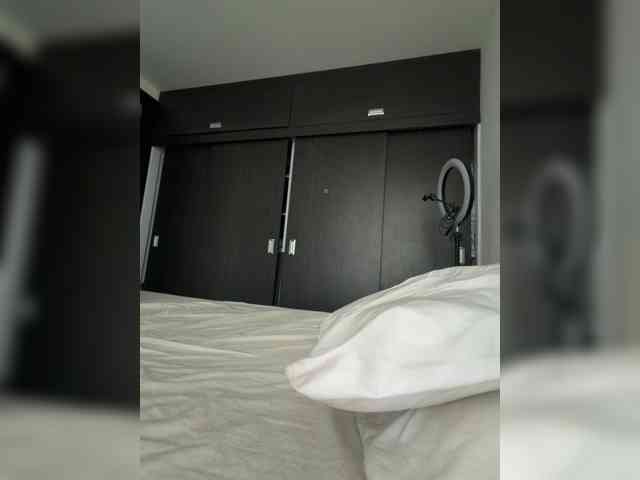 MiaKelsey webcam