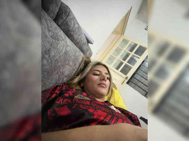 MiaKelsey webcam