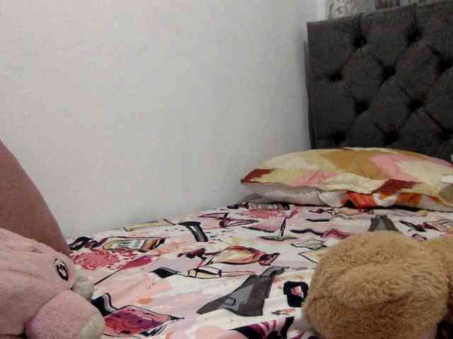MiaKelsey Live Webcam on BongaCams