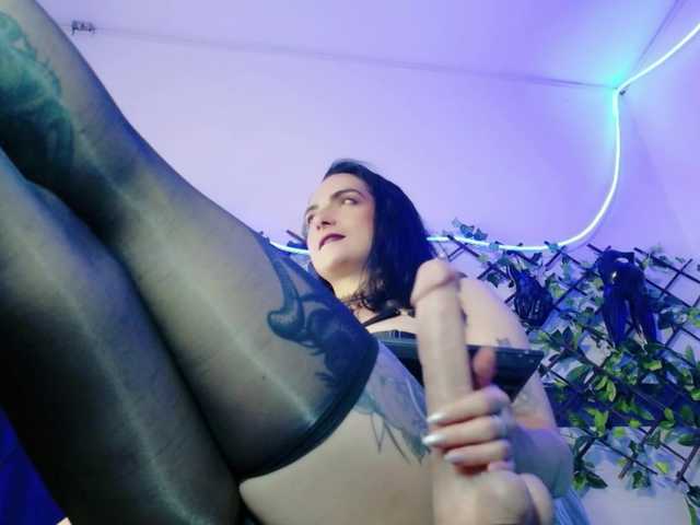 kandyparis live cam on BongaCams