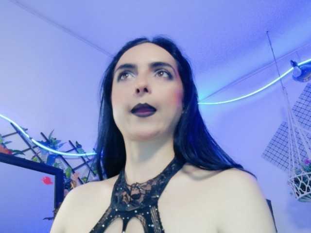 kandyparis live cam on BongaCams