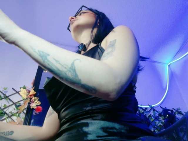 kandyparis live cam on BongaCams