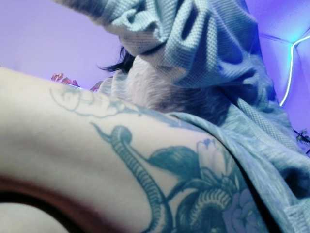 kandyparis live cam on BongaCams