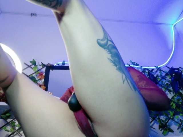 kandyparis live cam on BongaCams