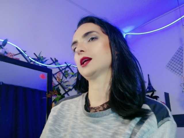 kandyparis live cam on BongaCams