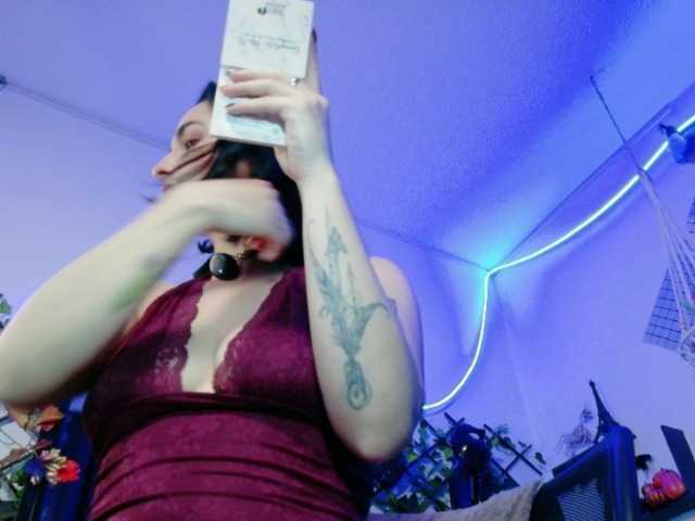 kandyparis live cam on BongaCams