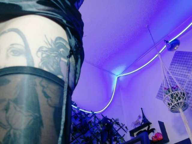 kandyparis live cam on BongaCams