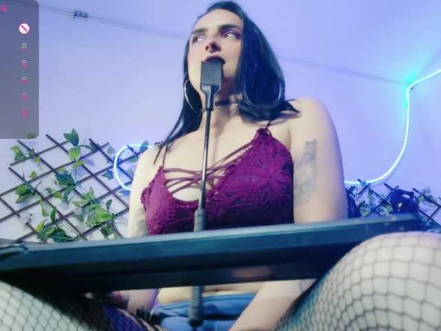 kandyparis live cam on BongaCams