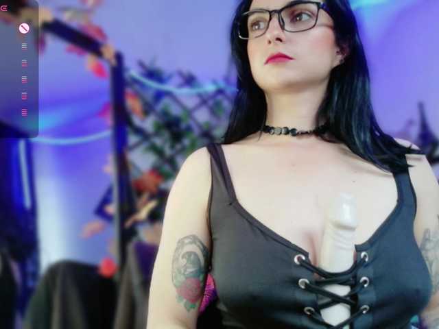 kandyparis live cam on BongaCams