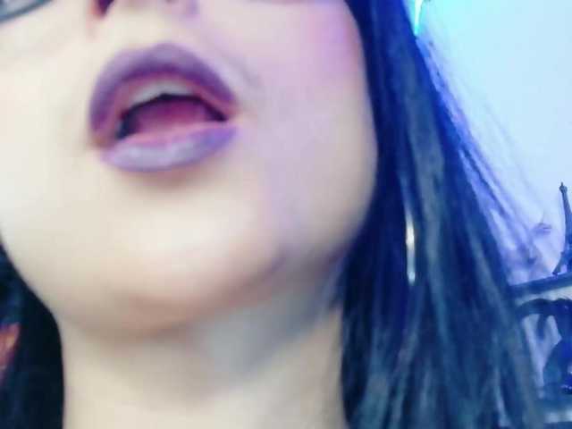kandyparis live cam on BongaCams