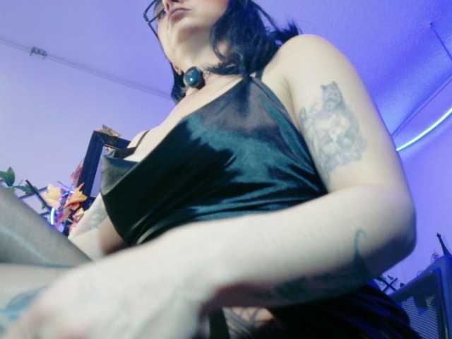 kandyparis live cam on BongaCams