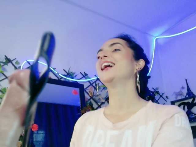 kandyparis live cam on BongaCams