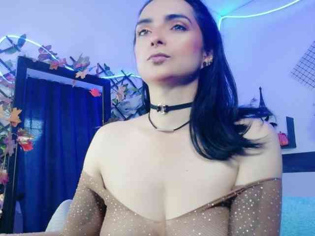 kandyparis Live Webcam on BongaCams