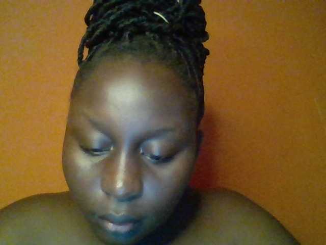 Sexyassgoddess live cam on BongaCams