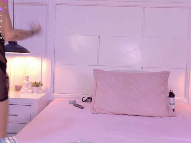 Sateh-and-Hikary live webcam show