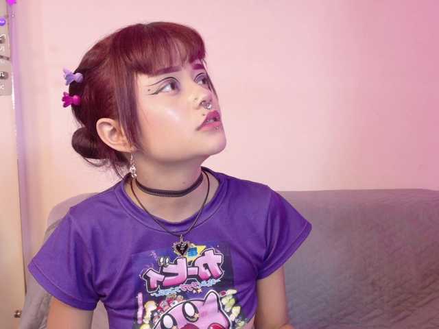 Sateh-and-Hikary live cam on BongaCams