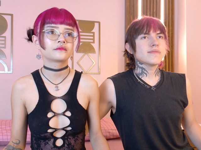 Sateh-and-Hikary live cam preview