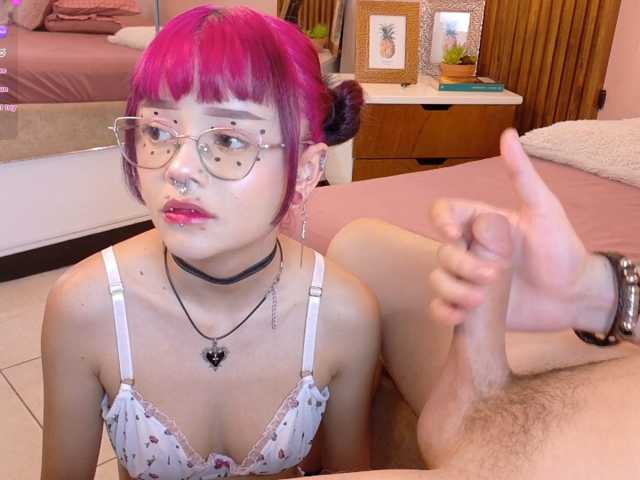 Sateh-and-Hikary live cam on BongaCams