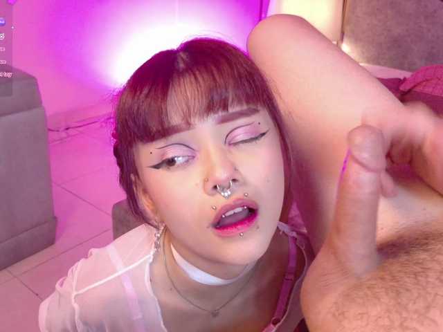 Sateh-and-Hikary live cam on BongaCams