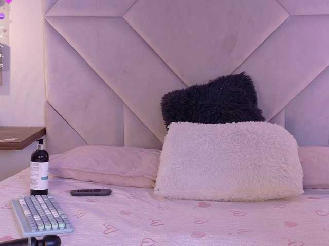 Sateh-and-Hikary live cam on BongaCams