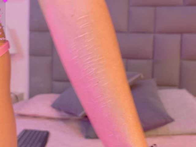 Sateh-and-Hikary live cam on BongaCams