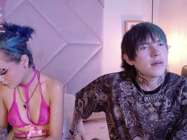 Sateh-and-Hikary live cam on BongaCams