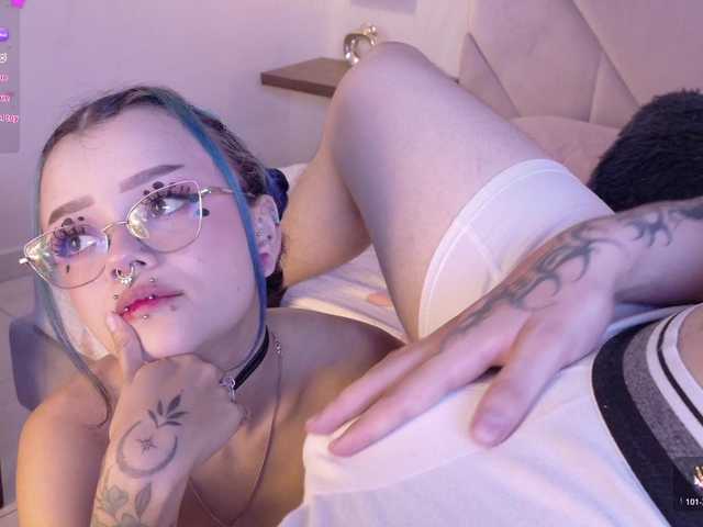 Sateh-and-Hikary live cam on BongaCams