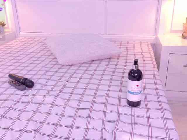 Sateh-and-Hikary Sex Cam Show