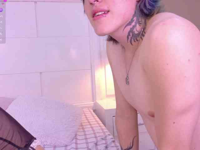Sateh-and-Hikary Sex Cam Show