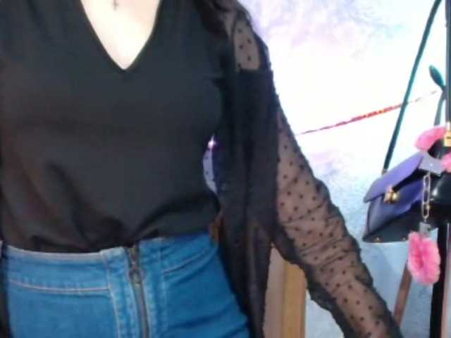 FlirtyRoxi