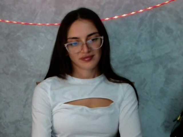 FlirtyRoxi live cam on BongaCams